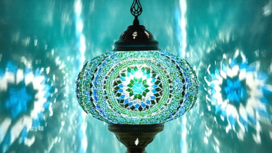 3 Pleasing Color Schemes and Decorative Accessories