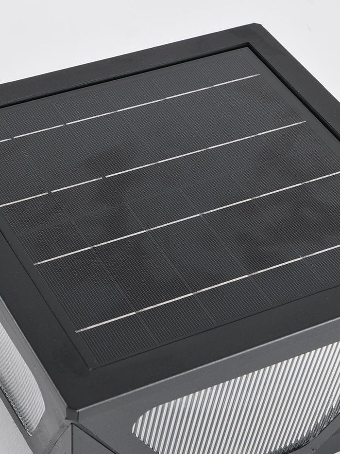Glow Beam Outdoor Light (Solar) – Elevate Your Outdoor Space with Effortless Elegance
