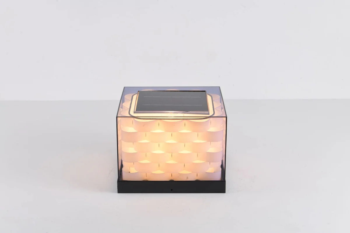 Cubed Weave Outdoor Light (Solar) – Sophistication Meets Sustainability