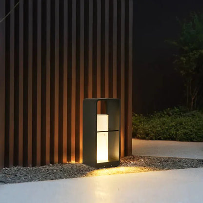 Garden Lantern (Solar) – Illuminate Your Outdoor Space with Modern Elegance