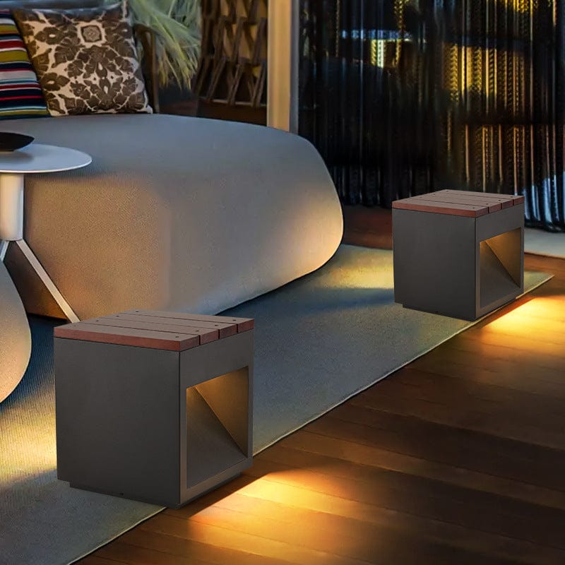 Cubed Spire Outdoor Light – Elegance and Versatility for Your Outdoor Spaces