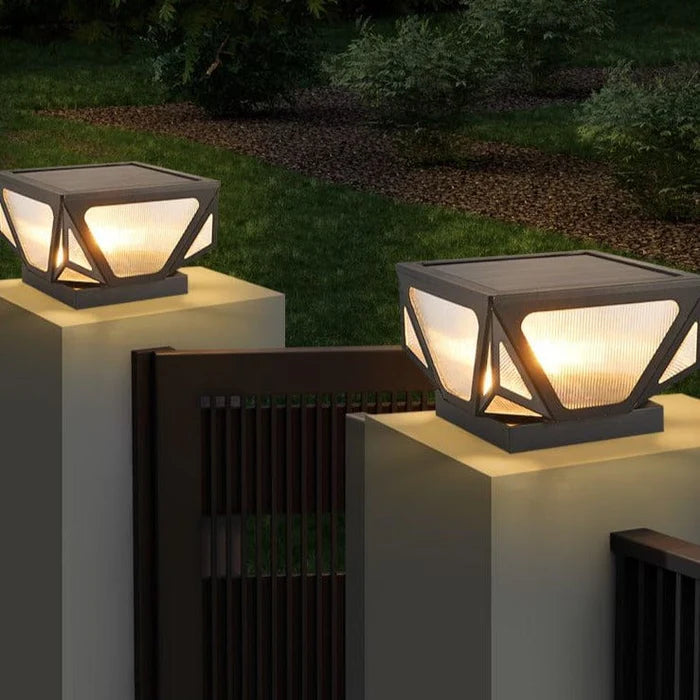 Glow Beam Outdoor Light (Solar) – Elevate Your Outdoor Space with Effortless Elegance