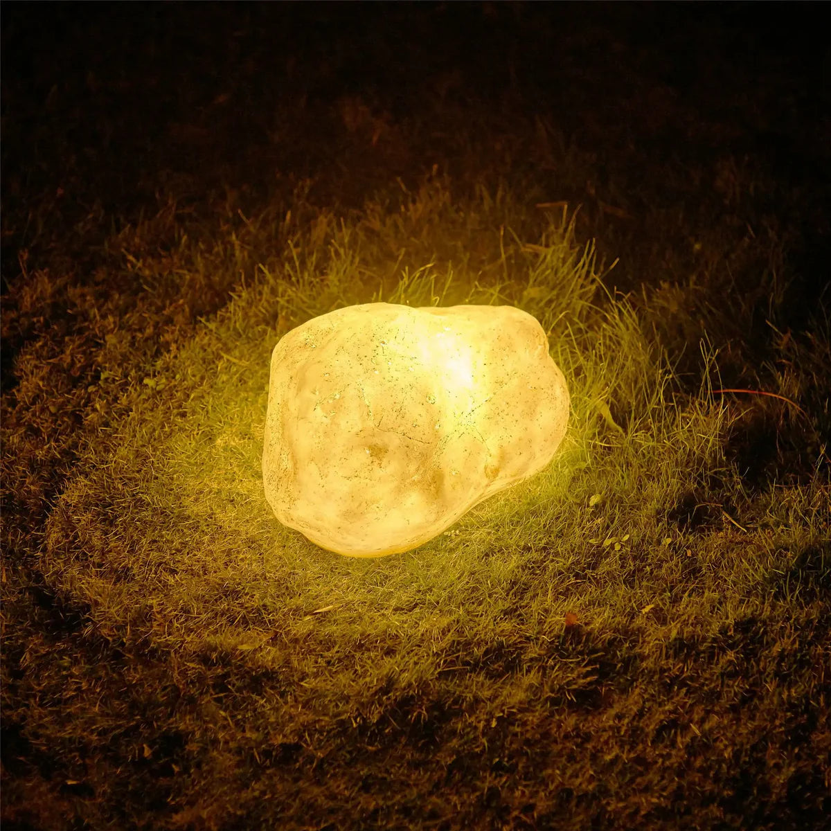 Vibrant Stone Outdoor Light – Elevate Your Outdoors with Natural Elegance